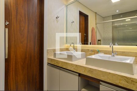 Apartamento à venda com 50m², 1 quarto e 1 vaga Apartamento à venda com 50m², 1 quarto e 1 vagaBanheiro da Suíte