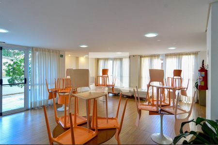 Apartamento à venda com 50m², 1 quarto e 1 vaga Apartamento à venda com 50m², 1 quarto e 1 vagaÁrea comum - Salão de festas