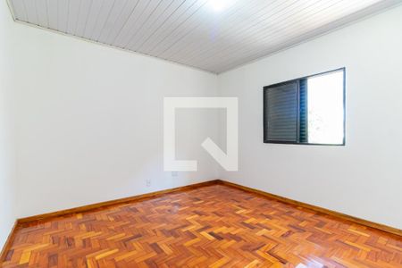 Quarto 2 de casa para alugar com 2 quartos, 160m² em Vila Erna, São Paulo