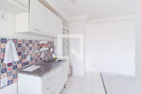 Sala/Cozinha de apartamento para alugar com 2 quartos, 45m² em Vila da Oportunidade, Carapicuíba