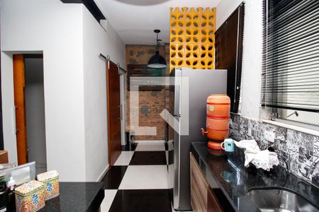 Cozinha de apartamento para alugar com 1 quarto, 60m² em Serra, Belo Horizonte