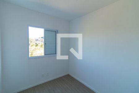 Quarto 2 de apartamento para alugar com 2 quartos, 52m² em Vila Virginia, Itaquaquecetuba