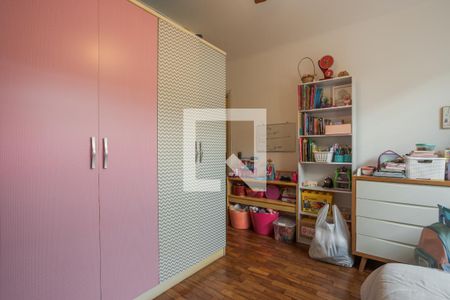 Quarto 1 de casa à venda com 3 quartos, 225m² em Vila Ipiranga, Porto Alegre