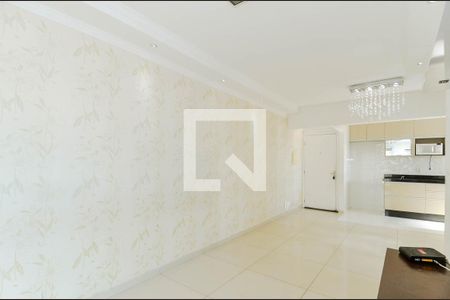 Sala de apartamento para alugar com 3 quartos, 78m² em Jardim Rosa de Franca, Guarulhos