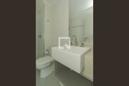 Banheiro de apartamento para alugar com 1 quarto, 32m² em Moinhos de Vento, Porto Alegre