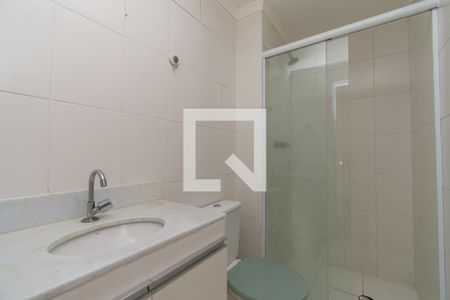 Banheiro da Suíte de apartamento para alugar com 2 quartos, 62m² em Vila Barros, Guarulhos