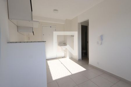 Sala/Cozinha de apartamento para alugar com 2 quartos, 32m² em Cambuci, São Paulo