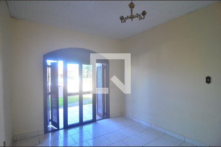 Casa 1 - Sala de casa à venda com 7 quartos, 140m² em Niterói, Canoas