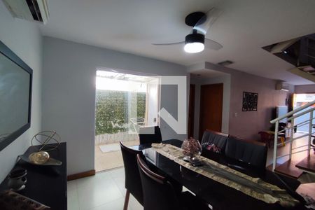 Sala de casa de condomínio à venda com 3 quartos, 132m² em Pechincha, Rio de Janeiro