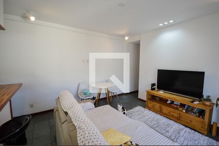 Sala de apartamento à venda com 2 quartos, 73m² em Grajaú, Rio de Janeiro