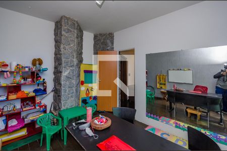Sala 2 de casa à venda com 4 quartos, 270m² em Calafate, Belo Horizonte