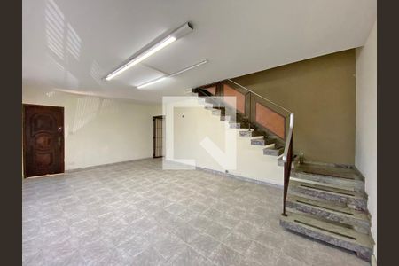 Sala de casa à venda com 3 quartos, 200m² em Vila Prudente, São Paulo