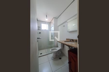 Banheiro de casa para alugar com 1 quarto, 28m² em Cambuci, São Paulo