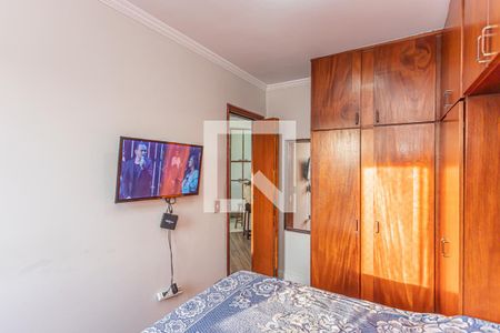 Quarto 1 de apartamento à venda com 2 quartos, 53m² em Vila Mangalot, São Paulo