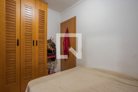 Quarto 1 de apartamento para alugar com 2 quartos, 48m² em São Sebastião, Porto Alegre