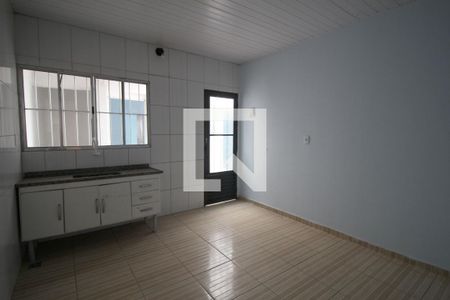 Cozinha de kitnet/studio para alugar com 1 quarto, 153m² em Jardim Santa Madre Paulina, Sorocaba