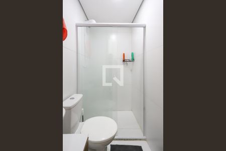 Banheiro de apartamento à venda com 1 quarto, 24m² em Vila Mazzei, São Paulo