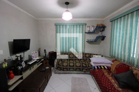 Sala de estar de casa à venda com 4 quartos, 120m² em Santa Teresinha, São Paulo