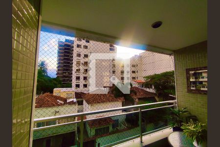 Sala vista  de apartamento à venda com 4 quartos, 140m² em Lagoa, Rio de Janeiro