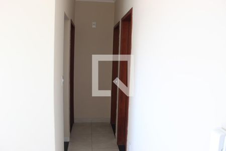 Corredor de apartamento à venda com 3 quartos, 120m² em Bandeirantes, Contagem