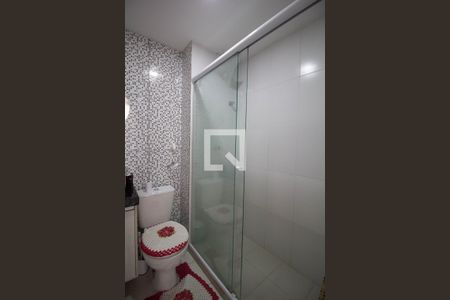 Banheiro de apartamento para alugar com 2 quartos, 42m² em Parada Xv de Novembro, São Paulo