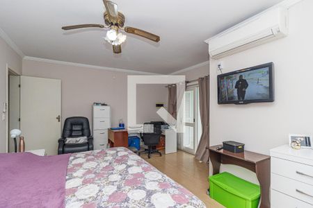 Quarto 1 Suite de casa à venda com 3 quartos, 360m² em Cristo Redentor, Porto Alegre