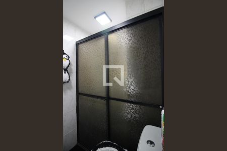 Banheiro Social de apartamento à venda com 2 quartos, 60m² em Taboão, São Bernardo do Campo