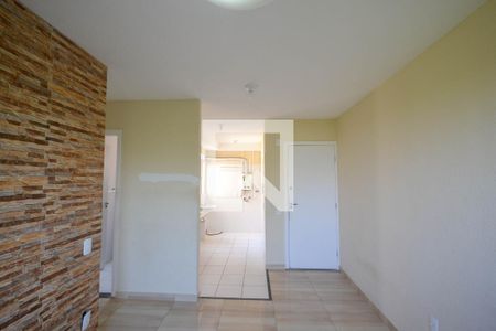 Sala de apartamento para alugar com 2 quartos, 40m² em Cerâmica, Nova Iguaçu