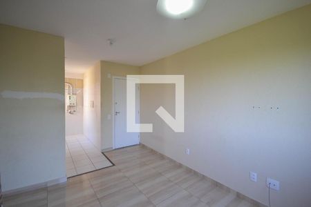 Sala de apartamento para alugar com 2 quartos, 40m² em Cerâmica, Nova Iguaçu