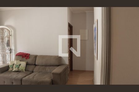 Sala de casa à venda com 4 quartos, 208m² em Vila Marieta, Campinas