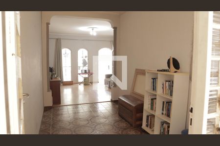 Sala de casa à venda com 4 quartos, 208m² em Vila Marieta, Campinas