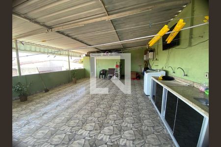 Casa à venda com 2 quartos, 180m² em Tropical, Contagem