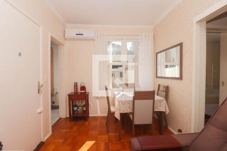 Sala de apartamento à venda com 2 quartos, 52m² em Petrópolis, Porto Alegre