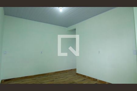 Sala/Quarto de casa para alugar com 1 quarto, 31m² em Jardim Sao Roberto, São Paulo