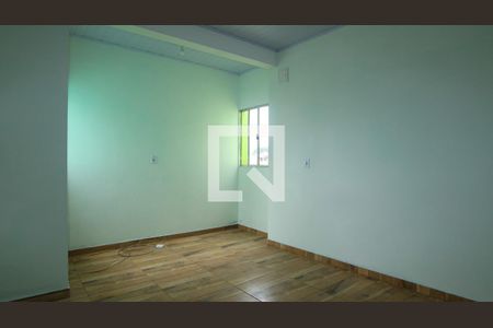 Sala/Quarto de casa para alugar com 1 quarto, 31m² em Jardim Sao Roberto, São Paulo