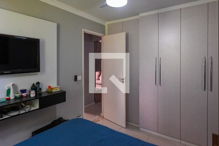 Quarto 1 de apartamento à venda com 2 quartos, 58m² em Parque Bristol, São Paulo