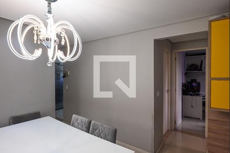 Sala de apartamento à venda com 2 quartos, 58m² em Parque Bristol, São Paulo