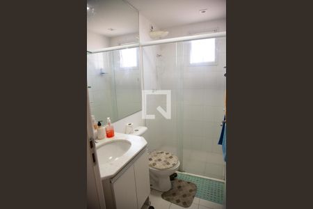 Banheiro de apartamento à venda com 2 quartos, 57m² em Santo Antônio, Osasco