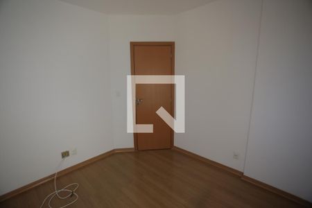 Quarto 1 de apartamento para alugar com 3 quartos, 92m² em Padre Eustáquio, Belo Horizonte