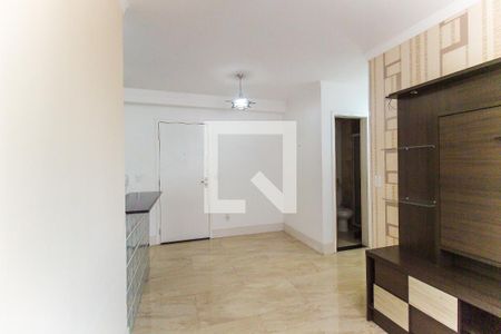 Sala de apartamento à venda com 2 quartos, 49m² em Vila Carmosina, São Paulo