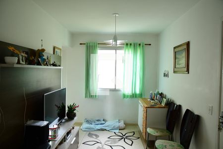 Sala de apartamento para alugar com 2 quartos, 56m² em Jardim Leonor, Cotia