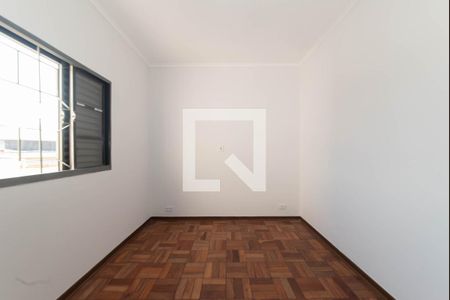 Quarto 2 de casa para alugar com 2 quartos, 120m² em Vila Brasilio Machado, São Paulo