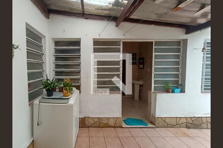 Casa à venda com 186m², 3 quartos e 6 vagas Casa à venda com 186m², 3 quartos e 6 vagasÁrea de Serviço