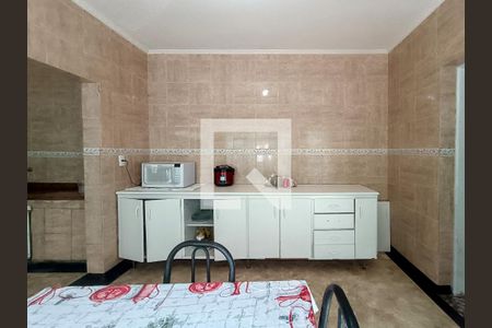 Casa à venda com 186m², 3 quartos e 6 vagas Casa à venda com 186m², 3 quartos e 6 vagasCopa