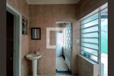 Casa à venda com 186m², 3 quartos e 6 vagas Casa à venda com 186m², 3 quartos e 6 vagasLavabo