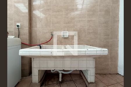 Casa à venda com 186m², 3 quartos e 6 vagas Casa à venda com 186m², 3 quartos e 6 vagasÁrea de Serviço