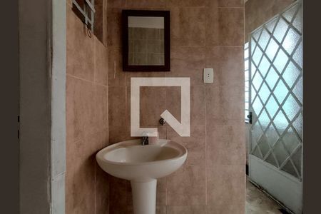 Casa à venda com 186m², 3 quartos e 6 vagas Casa à venda com 186m², 3 quartos e 6 vagasLavabo