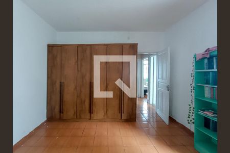 Casa à venda com 186m², 3 quartos e 6 vagas Casa à venda com 186m², 3 quartos e 6 vagasQuarto 3