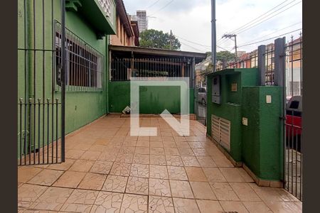 Casa à venda com 186m², 3 quartos e 6 vagas Casa à venda com 186m², 3 quartos e 6 vagasFachada