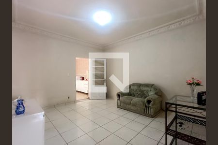 Casa à venda com 186m², 3 quartos e 6 vagas Casa à venda com 186m², 3 quartos e 6 vagasSala de Jantar